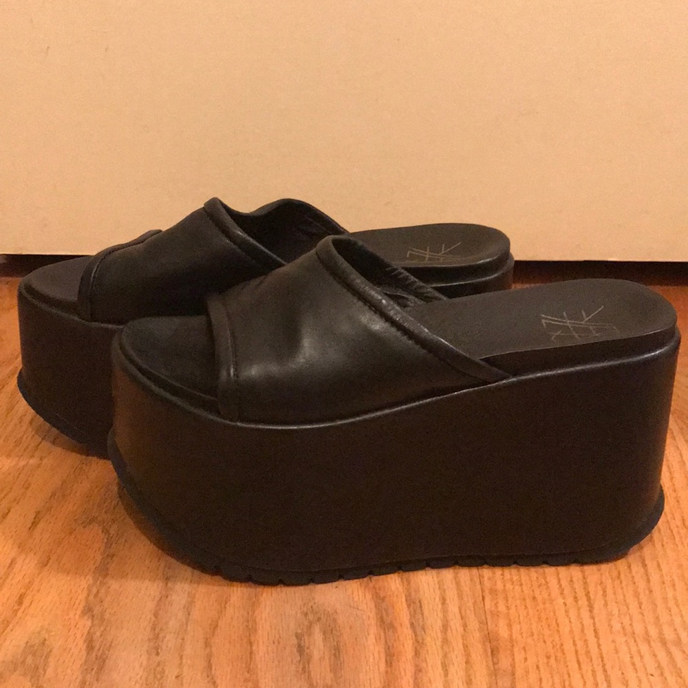 Yes Ounce Flatform Platform Slides - image 2